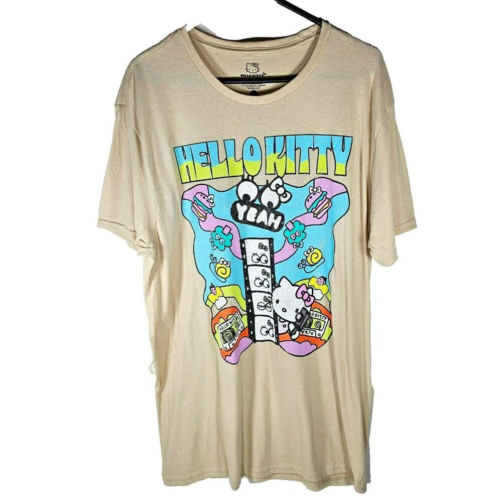 Hello Kitty "Yeah" Collage Graphic T-Shirt NWT Size L Beige / Tan Sanrio